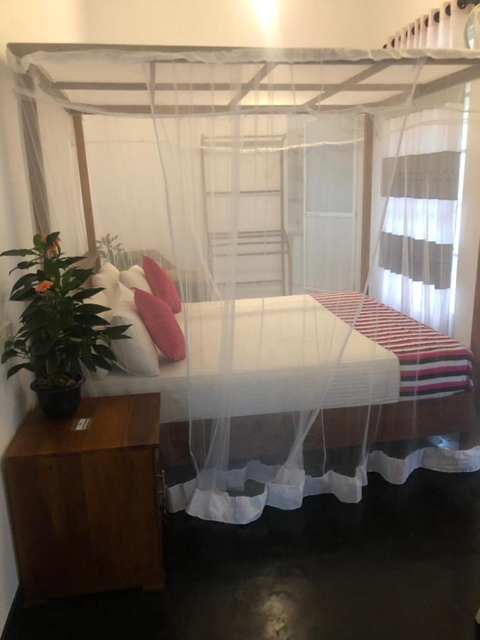Hiriketiya New Radiant House Ξενοδοχείο Dikwella Εξωτερικό φωτογραφία